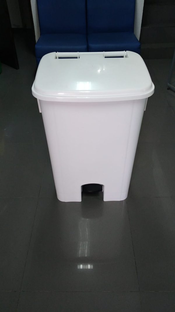 Basurero Pedal Blanco BL, 100 L. - Imagen 5