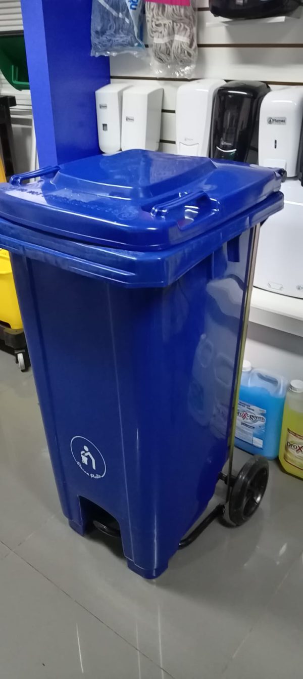 Basurero de 120 L C/ Rueda y Pedal DC - Imagen 4