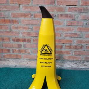Cartel señalizador piso mojado cono banana
